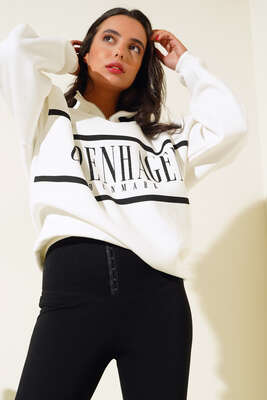 Yakası Fermuarlı Üç İplik Sweatshirt Ekru - Kadın Giyim Modelleri