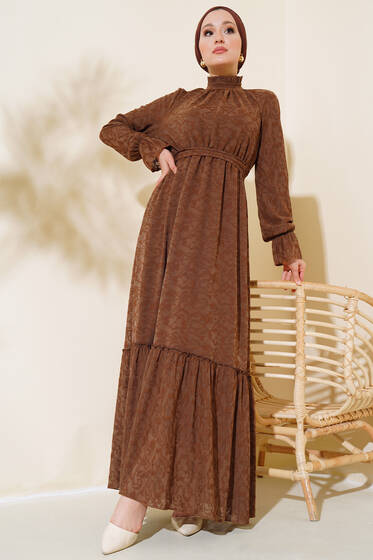 Yakası Fırfırlı Kuşaklı Elbise Kahve - Elbise