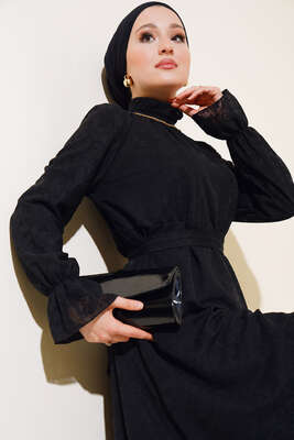 Yakası Fırfırlı Kuşaklı Elbise Siyah - Thumbnail