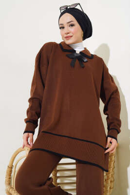 Yakası Fiyonklu Triko İkili Takım Kahve - Triko İkili Takım