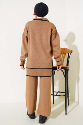 Yakası Fiyonklu Triko İkili Takım Latte - Triko İkili Takım