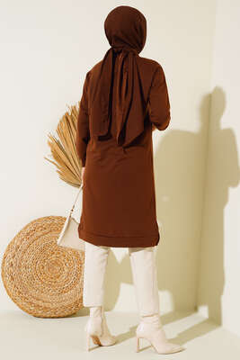 Yakası Gold Zincirli Tunik Kahve - Tunik
