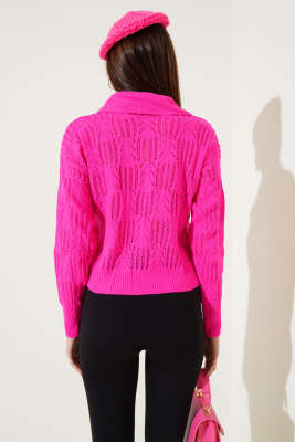 Yakası İnci Süslemeli Delikli Kazak Fuşya - Kadın Giyim Modelleri