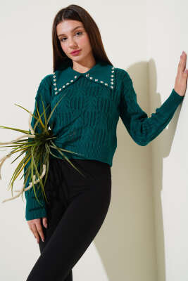 Yakası İnci Süslemeli Delikli Kazak Zümrüt - Kadın Giyim Modelleri