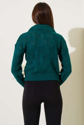 Yakası İnci Süslemeli Delikli Kazak Zümrüt - Kadın Giyim Modelleri