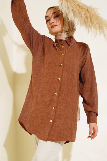 Yakası Kolyeli Gömlek Kahve - Gömlek