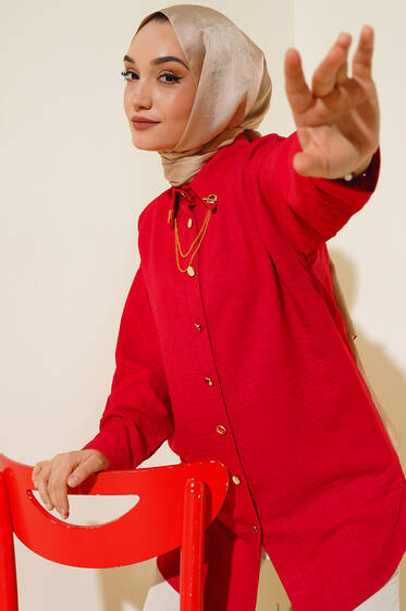 Yakası Kolyeli Gömlek Kırmızı - Gömlek