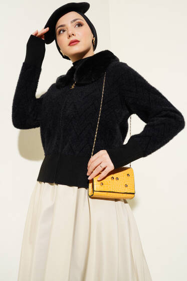 Yakası Kürklü Fermuarlı Kısa Ceket Siyah - Ceket