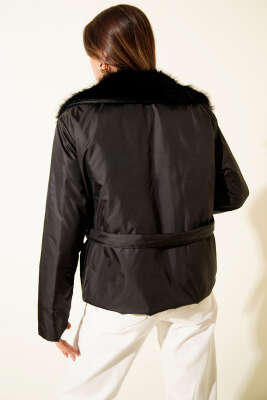 Yakası Kürklü Kuşaklı Kısa Mont Siyah - Kadın Giyim Modelleri