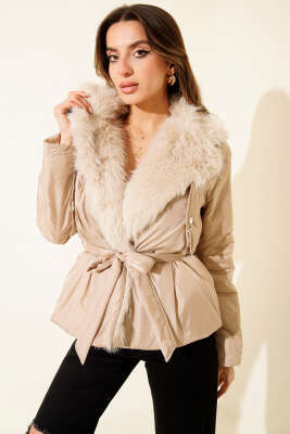 Yakası Kürklü Kuşaklı Kısa Mont Taş - LEVURE