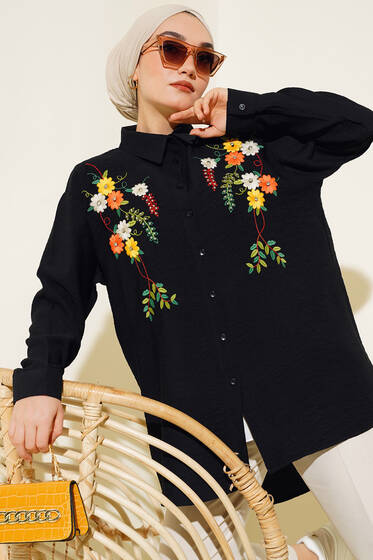 Yakası Nakışlı Taşlı Tunik Siyah - Tunik