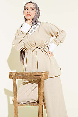 Yakası Taşlı Gizli Düğmeli İkili Takım Bej - İkili Takım