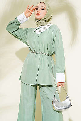 Yakası Taşlı Gizli Düğmeli İkili Takım Çağla Yeşili - İkili Takım