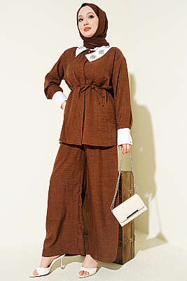 Yakası Taşlı Gizli Düğmeli İkili Takım Kahve - İkili Takım