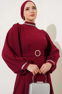 Yakası ve Bileği Taşlı Elbise Bordo - Tesettür Elbise