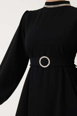 Yakası ve Bileği Taşlı Elbise Siyah - Tesettür Elbise