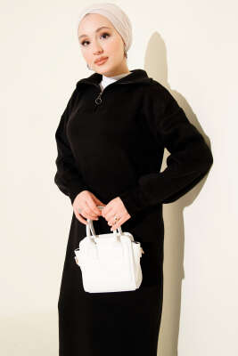 Yakası Yarım Fermuarlı Triko Elbise Siyah - Elbise