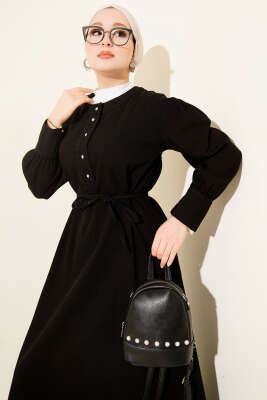 Yakası Yarım Metal Düğmeli Kot Elbise Siyah - Elbise