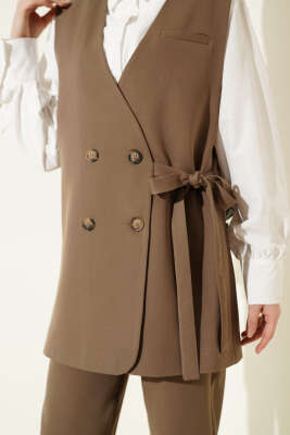 Yan Bağlama Detaylı Yelekli İkili Takım Vizon - İkili Takım