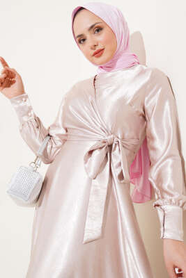 Yan Bağlamalı Jakar Elbise Bej - Tesettür Elbise