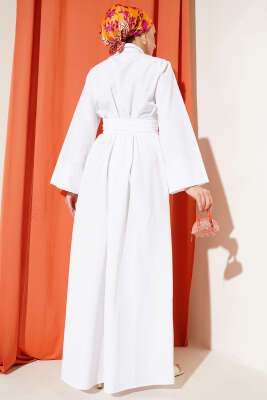 Yan Bağlamalı Yarım Çapraz Düğmeli Elbise Beyaz - Tesettür Elbise