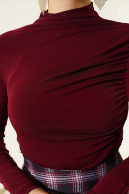 Yan Büzgülü Dik Yaka Sandy Bluz Bordo - Yılın Fırsatı