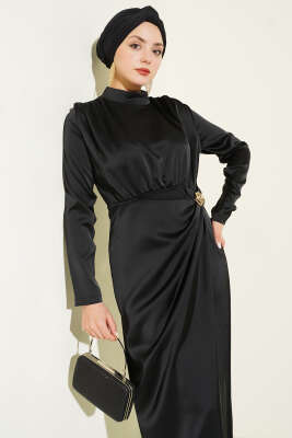 Yan Büzgülü Gold Tokalı Saten Abiye Siyah - Elbise