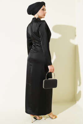 Yan Büzgülü Gold Tokalı Saten Abiye Siyah - Elbise