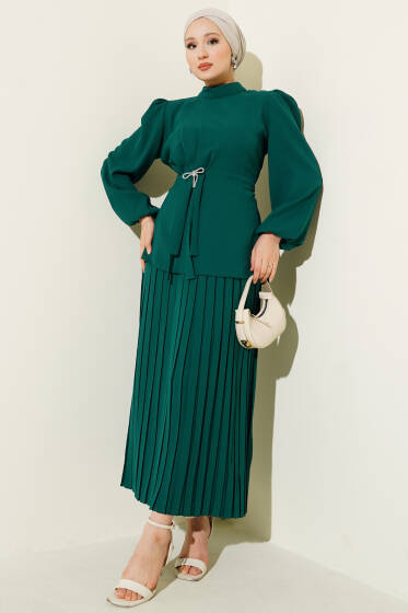 Yan Büzgülü Pileli Etekli İkili Takım Zümrüt - İkili Takım