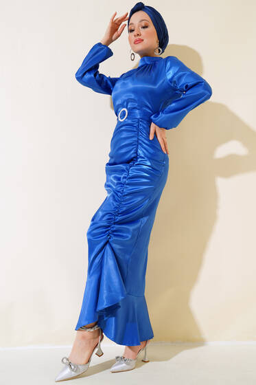 Yan Büzgülü Saten Balık Elbise Saks - Tesettür Elbise