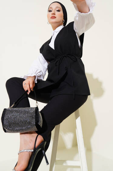 Yan Düğmeli İp Bağcıklı Yelek Siyah - Yelek