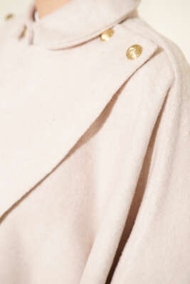 Yan Gold Düğmeli Kaşe Panço Bej - Panço