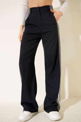 Yan Şerit Garnili Palazzo Pantolon Lacivert - Kadın Giyim Modelleri