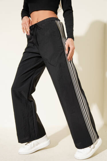 Yan Şeritli Paraşüt Pantolon Siyah - Kadın Giyim Modelleri