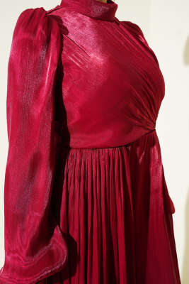 Yan Taş Detaylı Büzgülü Abiye Elbise Bordo - Elbise