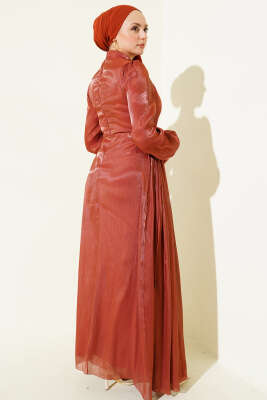 Yan Taş Detaylı Büzgülü Abiye Elbise Kiremit - Elbise