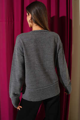 Yan Yırtmaç Detaylı Triko Kazak Füme - Kadın Giyim Modelleri