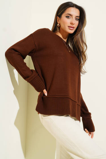 Yan Yırtmaç Detaylı Triko Kazak Kahve - Kadın Giyim Modelleri