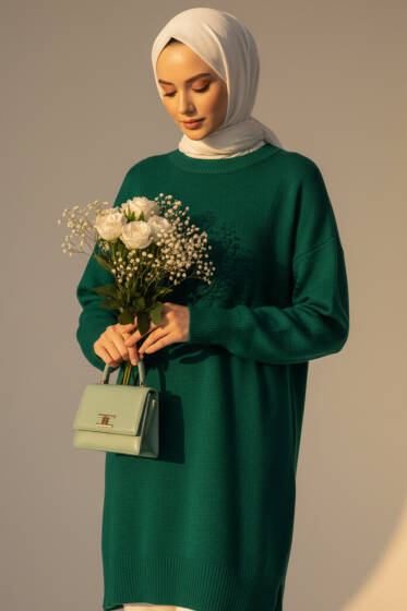 Yan Yırtmaçlı Yumoş Uzun Triko Tunik Nefti - Tunik