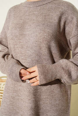 Yan Yırtmaçlı Yumoş Uzun Triko Tunik Vizon - Tunik