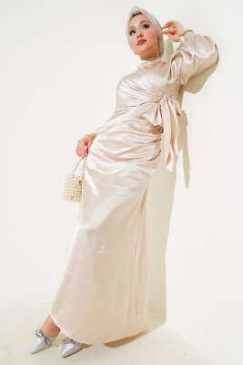 Yandan Bağlamalı Saten Elbise Bej - Tesettür Elbise