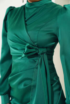 Yandan Bağlamalı Saten Elbise Yeşil - Tesettür Elbise