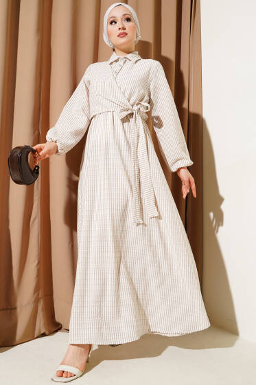 Yandan Bağlamalı Taş Düğmeli Gofre Elbise Bej - Elbise
