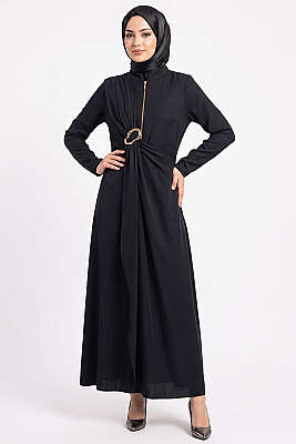 Yandan Bronşlu Büzgülü Elbise Siyah - ZAMANE (QSS)