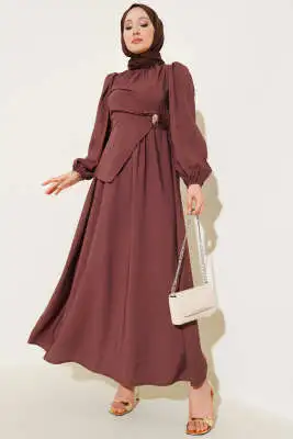 Yandan Bronşlu Elbise Kahve 