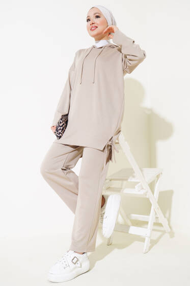 Yanı Bağlamalı Kapüşonlu İkili Takım Bej - İkili Takım