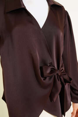 Yanı Bağlamalı Saten Bluz Kahve - Bluz