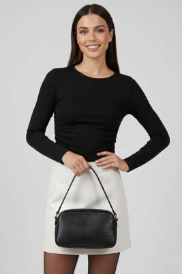 Yanı Büzgülü Body Siyah