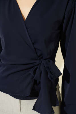 Yanı Kuşak Bağlamalı Kısa Gömlek Lacivert - Kadın Giyim Modelleri