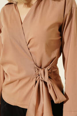 Yanı Kuşak Bağlamalı Kısa Gömlek Latte - Yılın Fırsatı